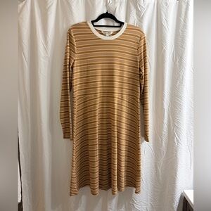 NWT DownEast Long Sleeve Midi Dress. Size XL.